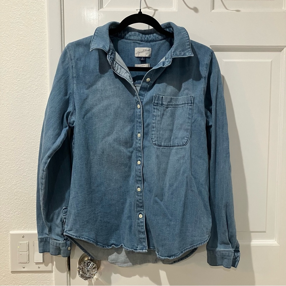 Universal Thread Denim Shirt, Medium